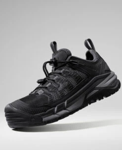 Keen Men's Birmingham (Carbon-Fiber Toe) | Black/Magnet -Keen 1026359 PDP LeftImage
