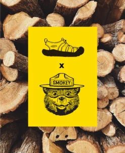 Keen Men's Newport Retro X Smokey Bear | Smokey Bear/Military Olive -Keen M W Newport Smokey Lifestyle Single Left